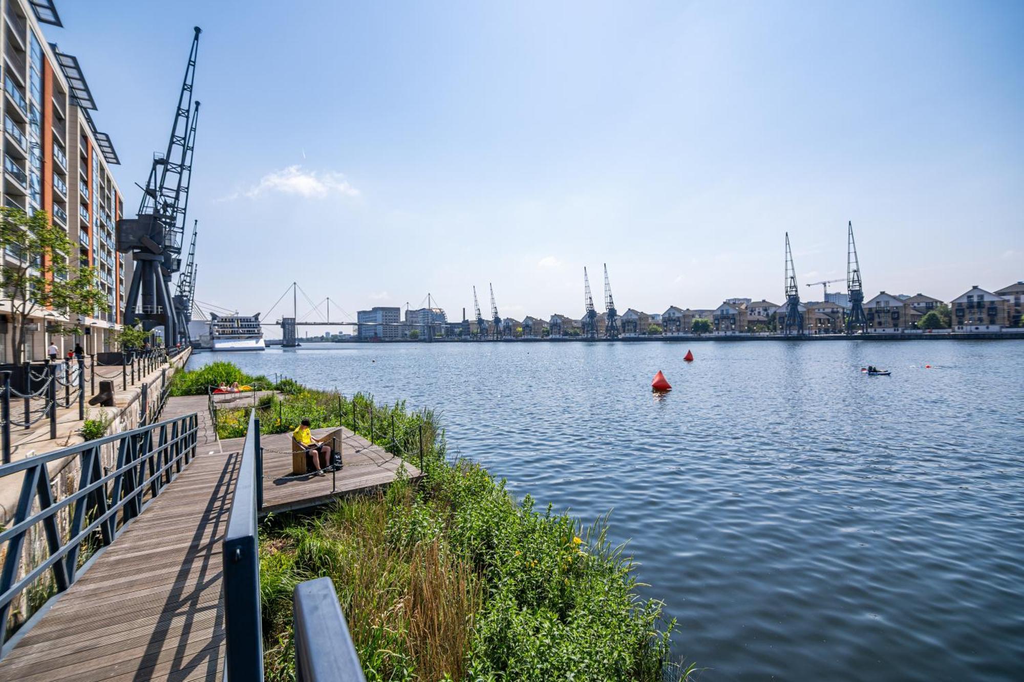 London Excel Waterfront Serenity Londres Exterior foto